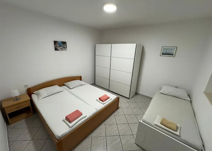 Vidovic -leon * Trpanj